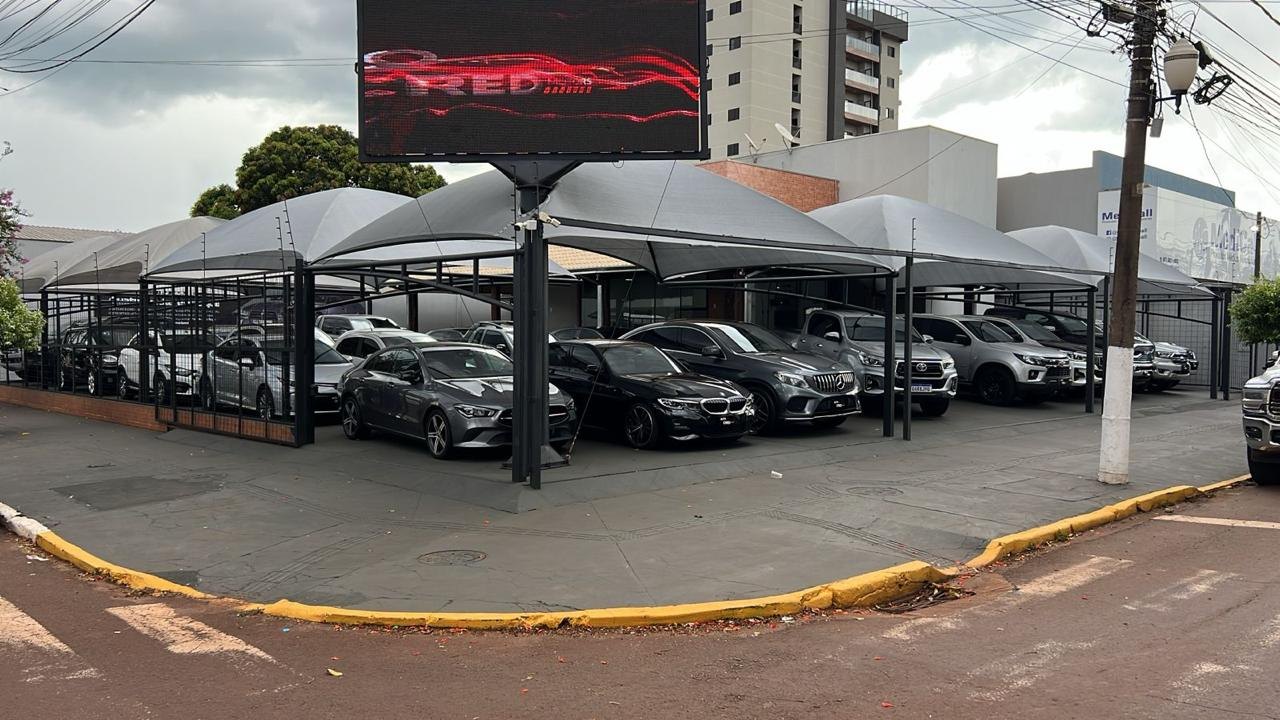 Fachada da Auto Cred Motors na Av. Weimar Gonçalves Torres, 1200, em Dourados/MS